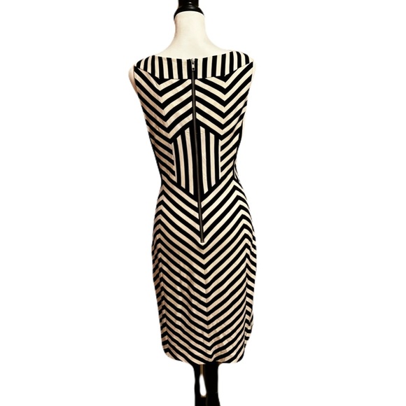 Vera Wang Black and White Chevron A-Line Dress | Sz. 12 | EUC - Picture 5 of 7